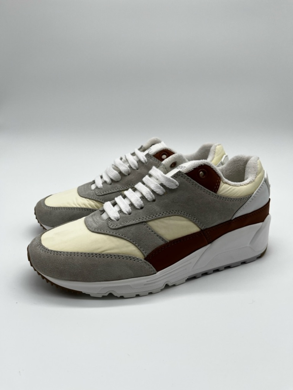 Saint Laurent Bump Low Top Sneakers Grey Cream Lace Up - 37+ (US 7.5) - Picture 6 of 16